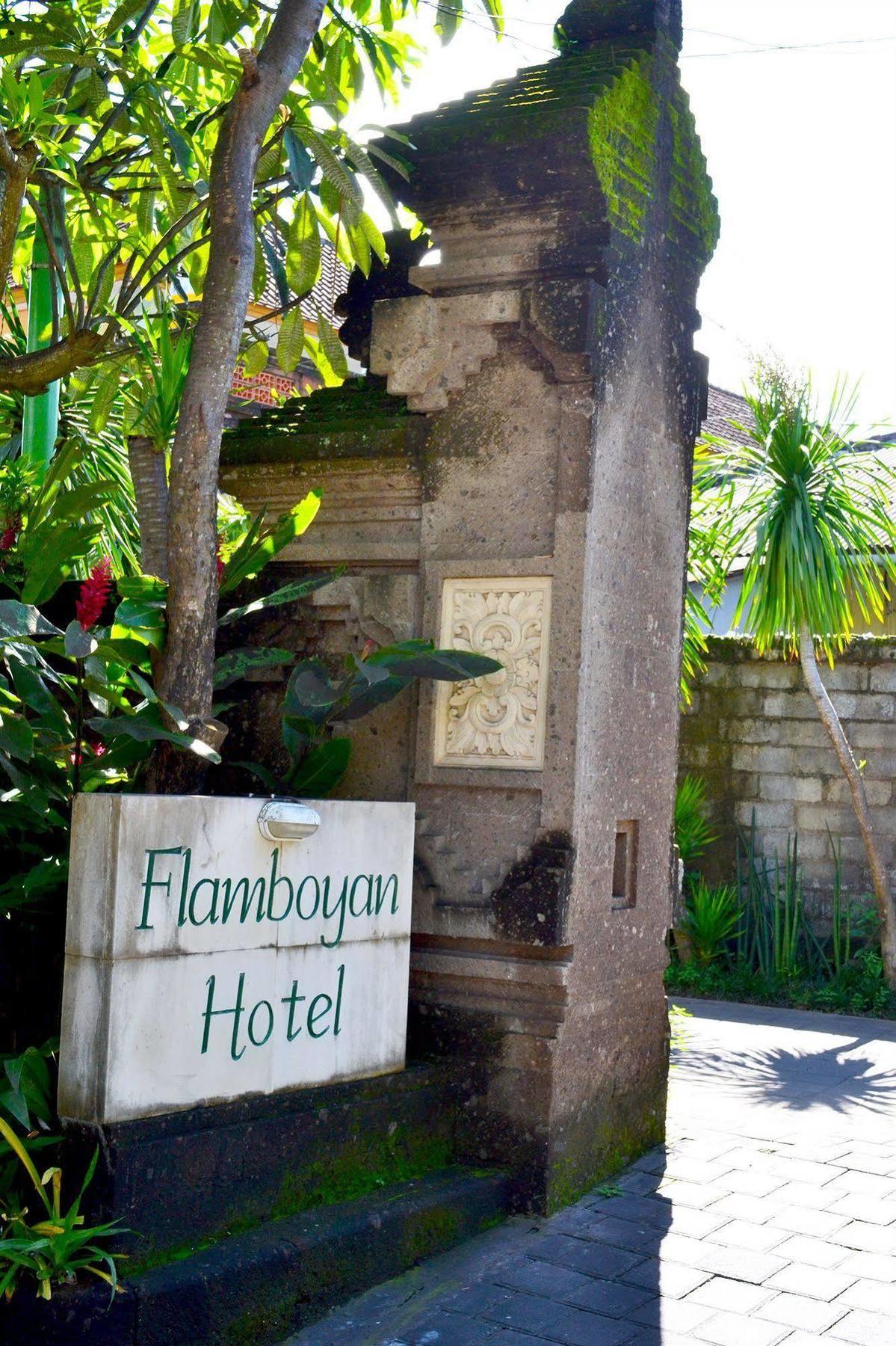 Flamboyan Hotel Kuta Lombok Exterior foto